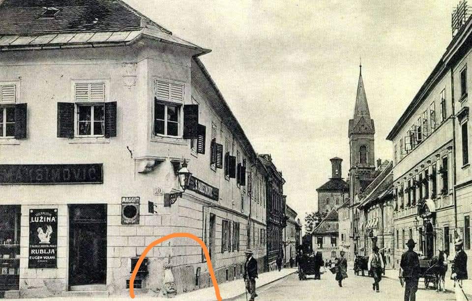 Gornji grad, Gospodska ulica, kameni reljef Matije Gupca je na dnu uglu zgrade 1909. godone